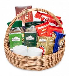 Новогодняя корзина "Чайно-кофейная"