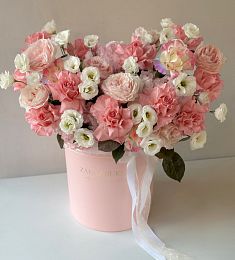 Композиция "Rozita" гортензии, лизиантусы и розы в коробке