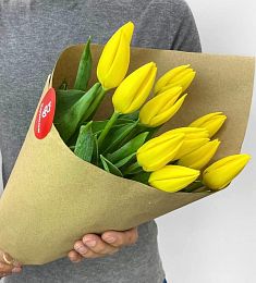 Букет из 11 жёлтых тюльпанов